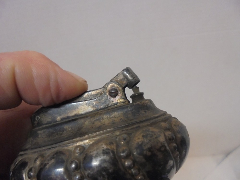 metal table top cigarette lighter ronson crown silver plated retro decor