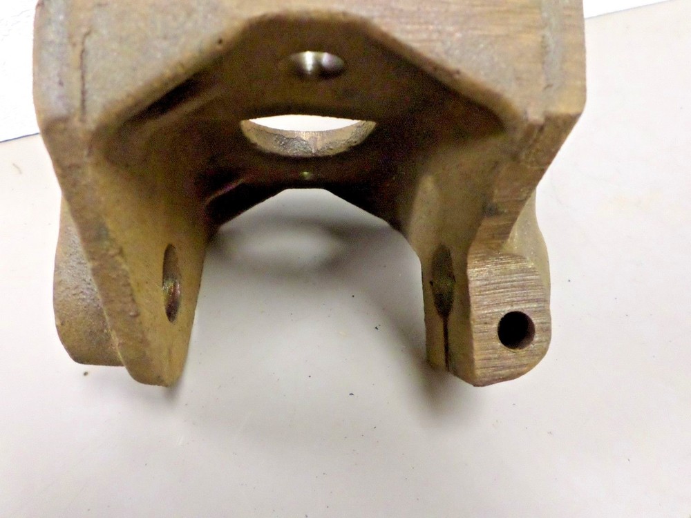 International IH Leaf Spring Hanger L-431