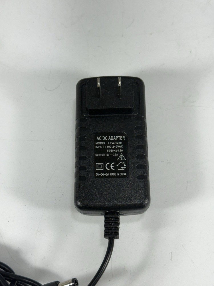 Numark NV 4-Channel Dual-Display Serato DJ Controller - Tested / Working