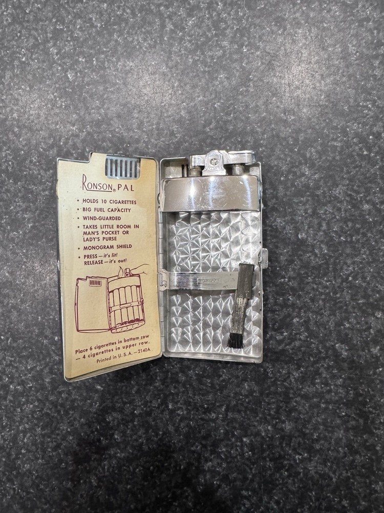 Ronson 'Pal' Vintage 1940s Cigarette Lighter and Case Combination Untested