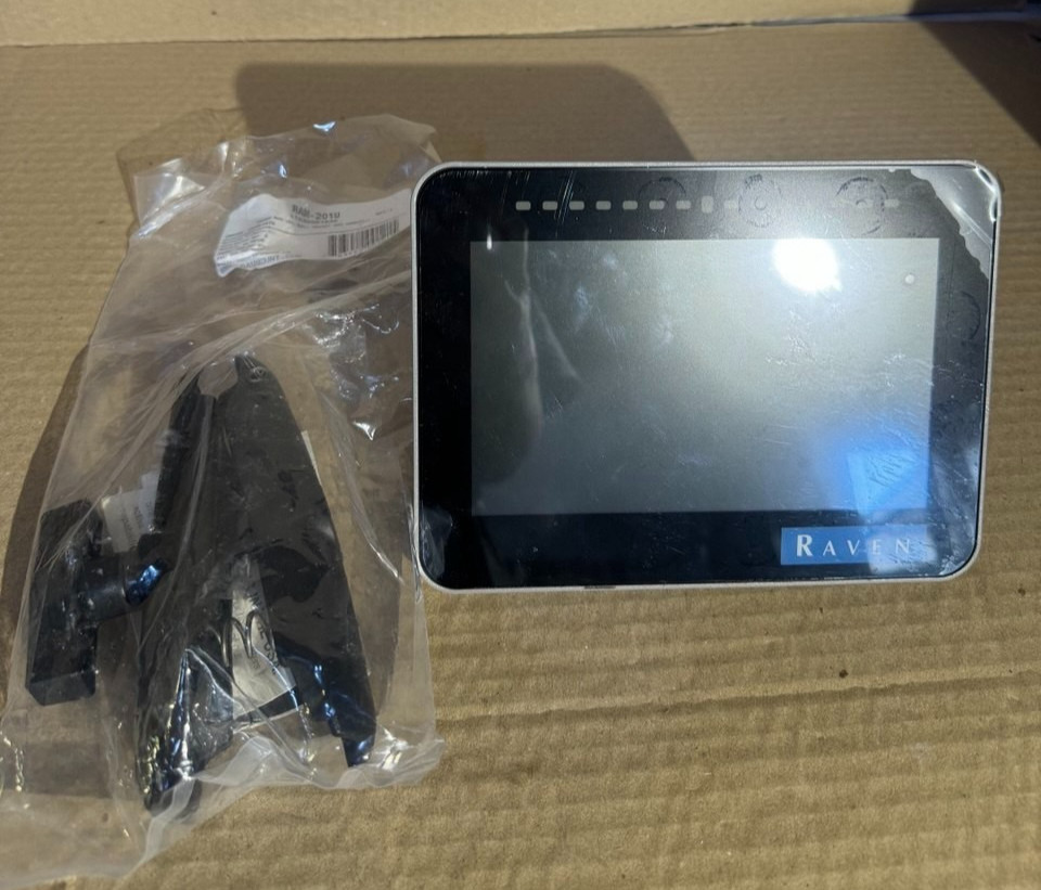 RAVEN CR7 7” Display open box