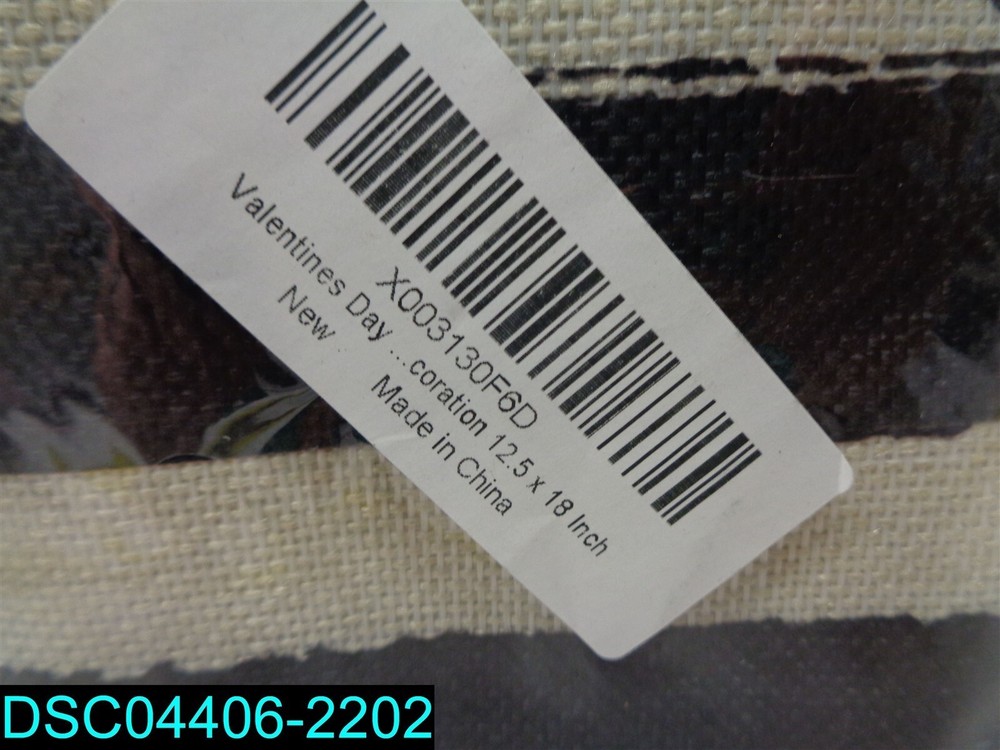 VALENTINES DAY FLAG DECORATION