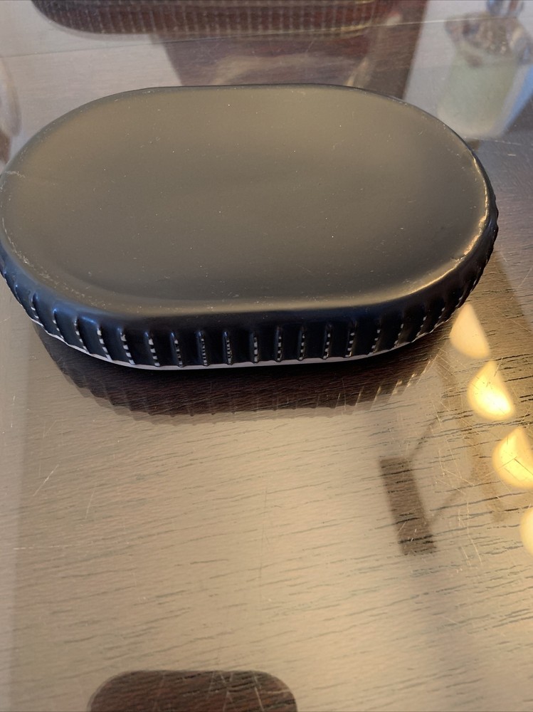 Ugg Ceramic Soap Dish Black Ivory Striped