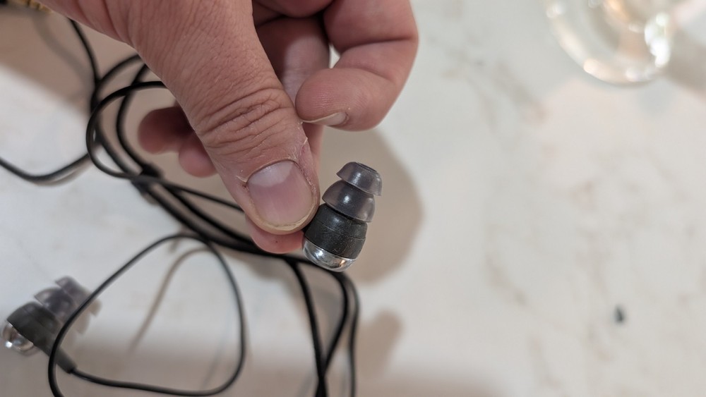 Philips EXP2561 Portable CD Player Silver Blue DBB Shock Protection Programmable