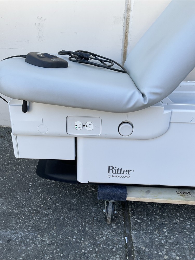Ritter Midmark 224 Power Table ADA