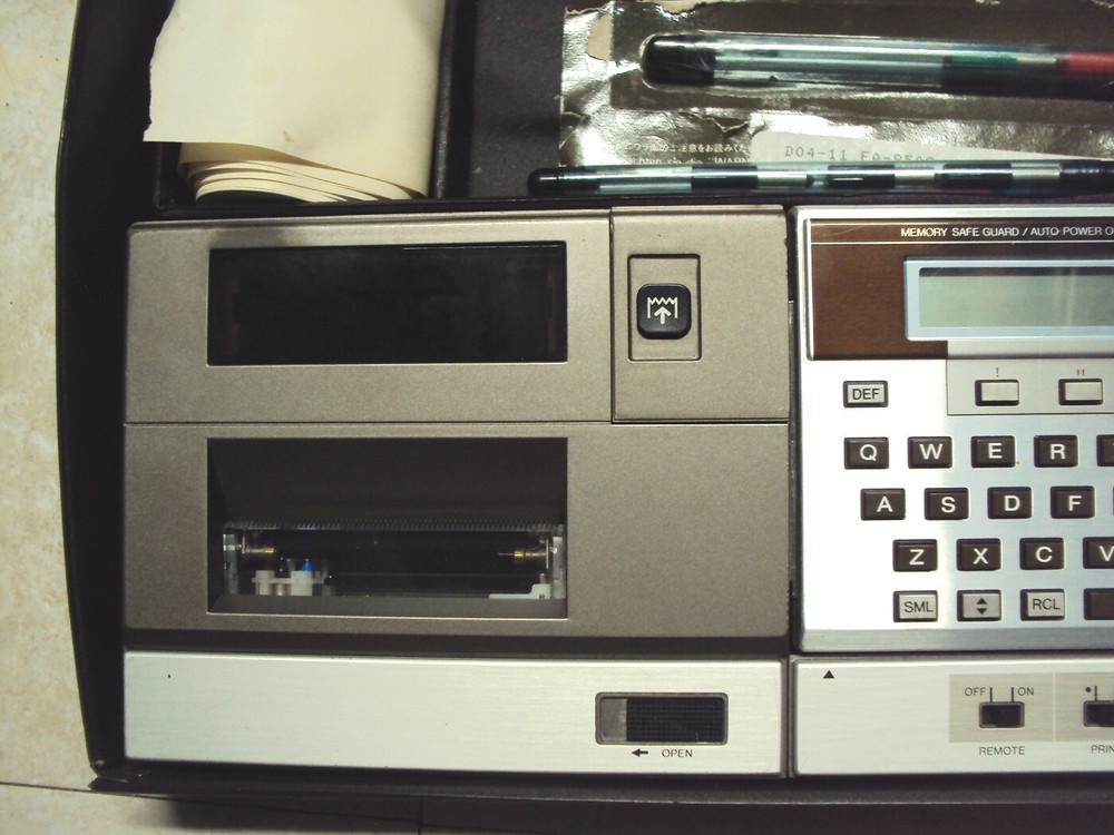 Sharp Portable Microcomputer and Printer, The PC-1500A powers up OK, very Clean!