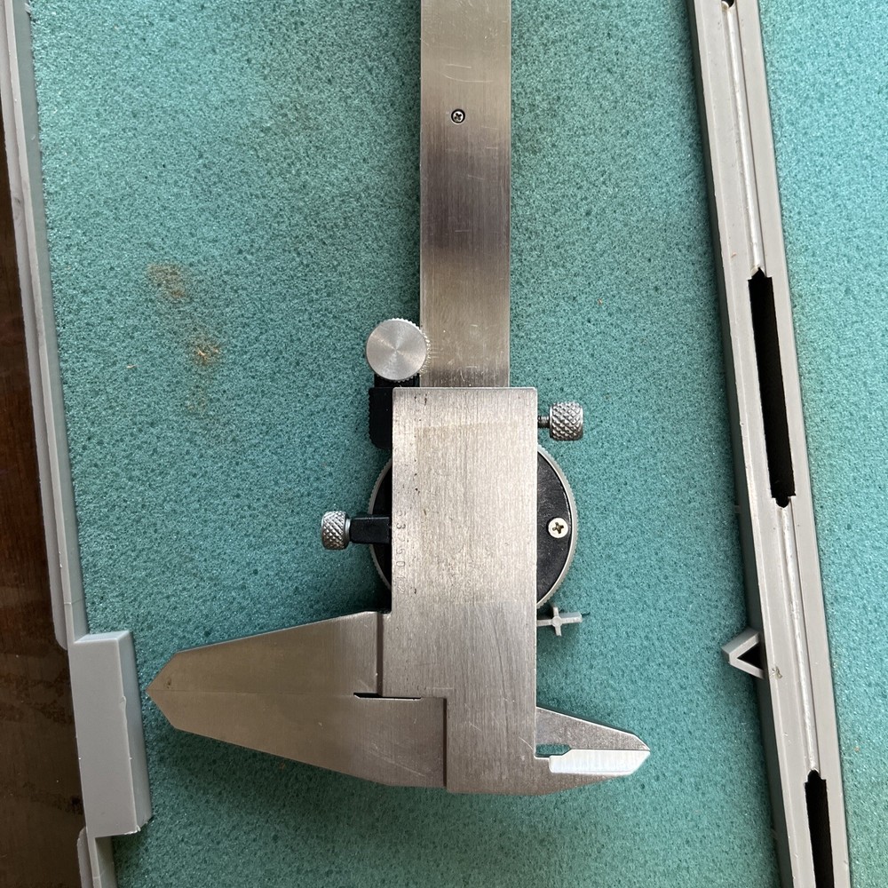 Mitutoyo M.N.84 8 inch offset dial caliper