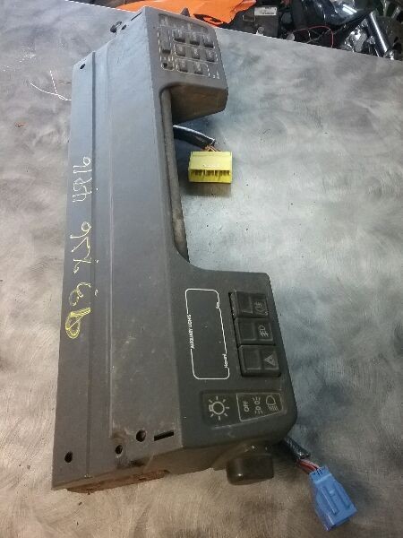 1993 XJ6 Info/GPS/TV Screen 52690
