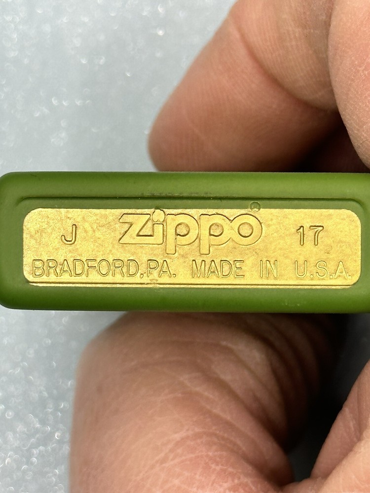 2017 Planeta Earth Environment Green Matte Zippo Lighter NEW