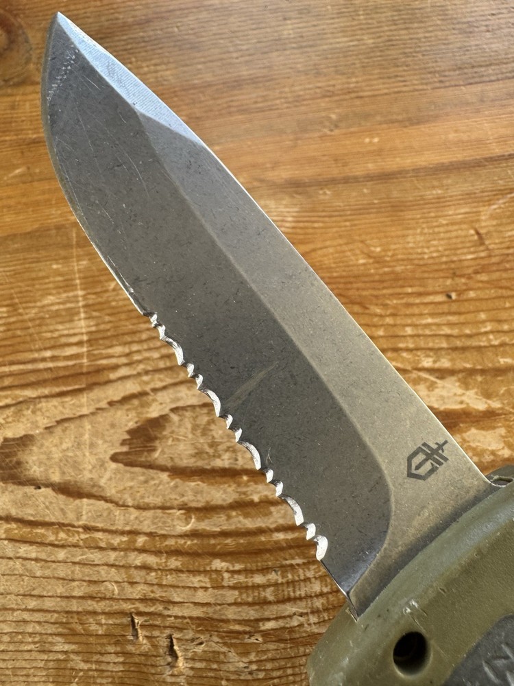 Gerber Gear Ultimate Fixed Blade Knife