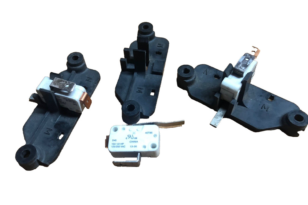 (1) 4-156617-01 (15amp) Micro Switch For Electric pump Motors