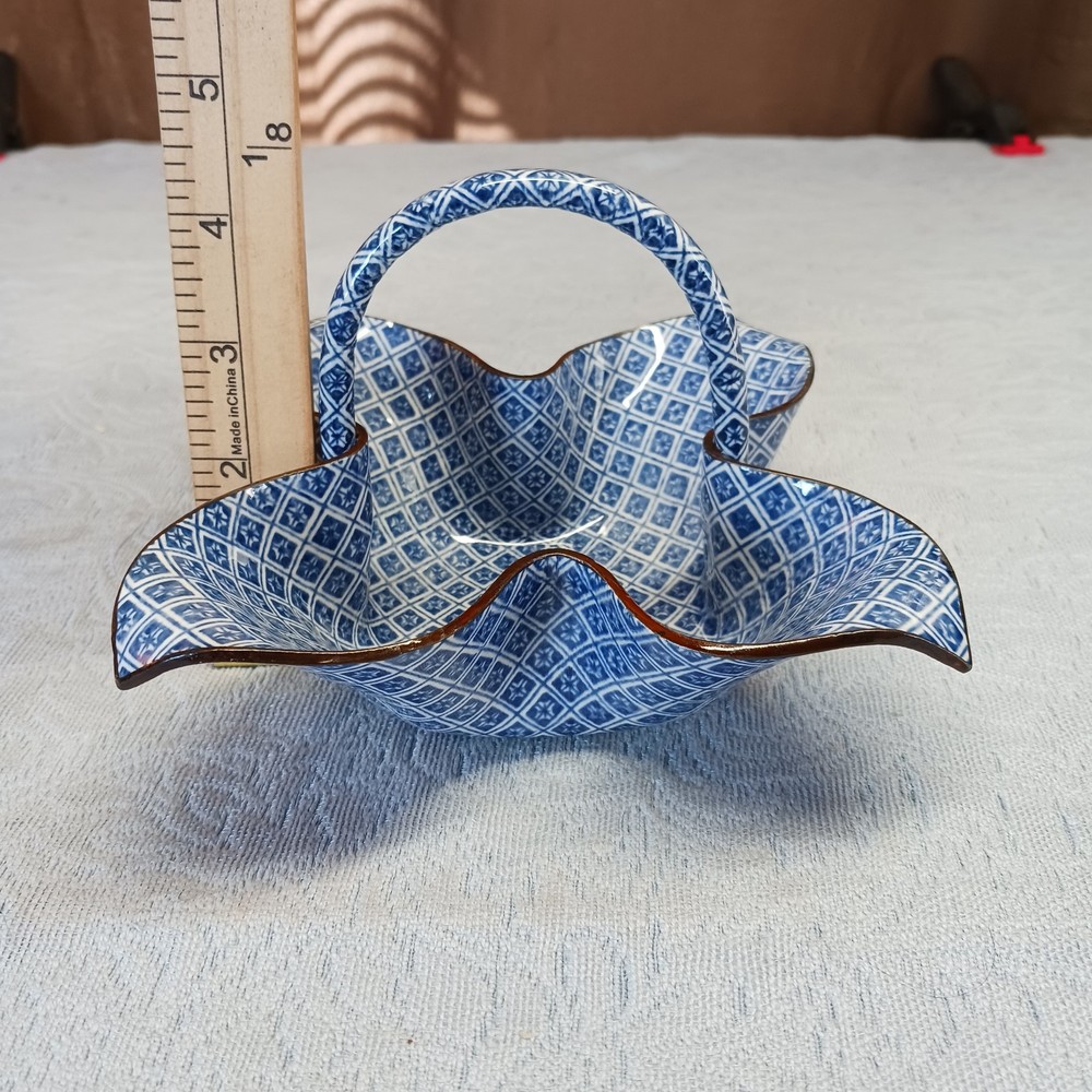 Enamelware Handkerchief Basket Blue & White Geometric Pattern