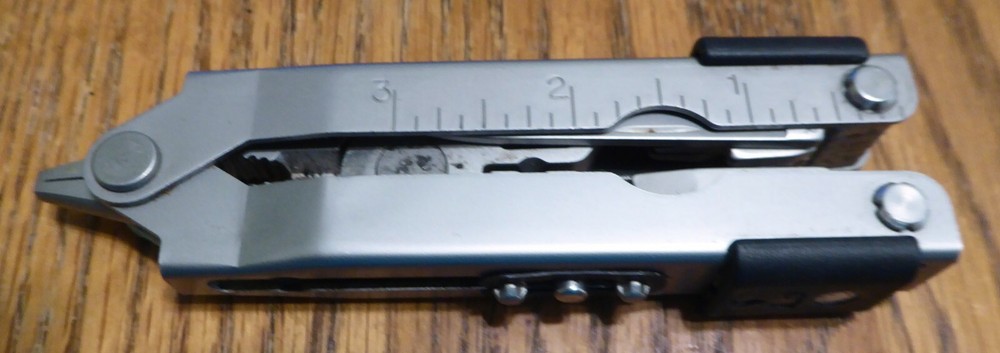 Gerber multitool. Multi Plier