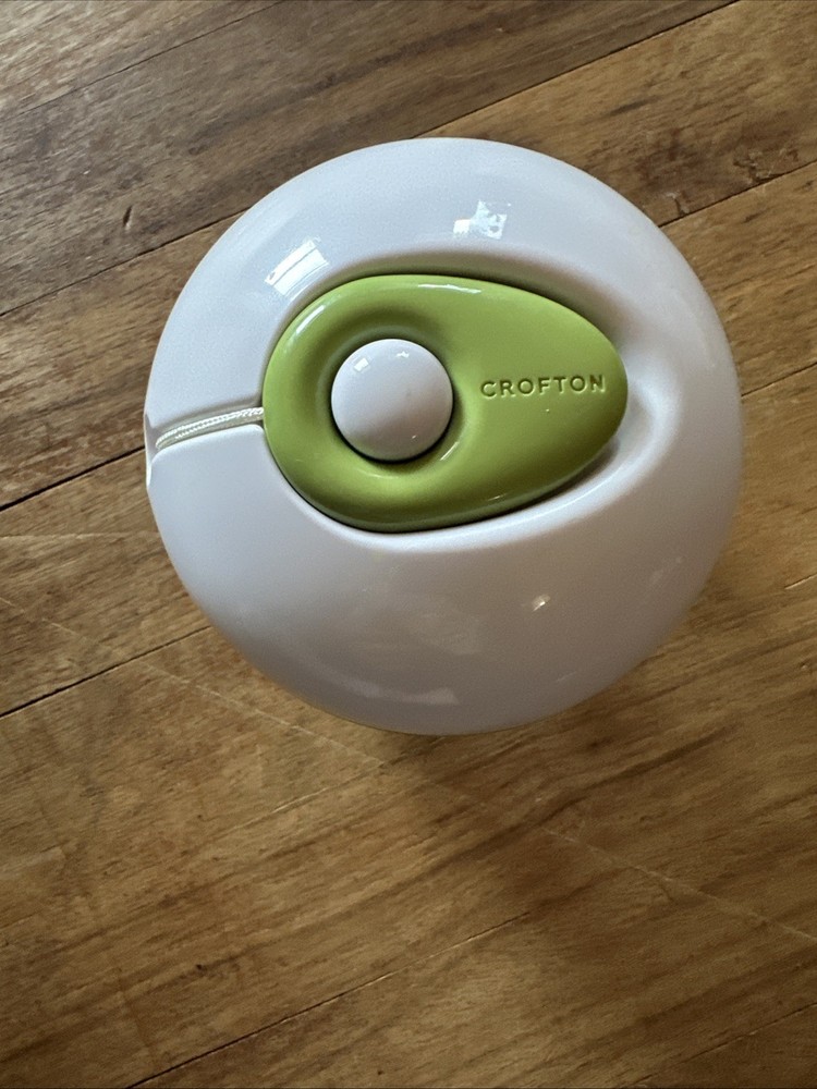 Crofton Pull String Food Chopper - Locking Lid - Plastic - Stainless Steel Blade