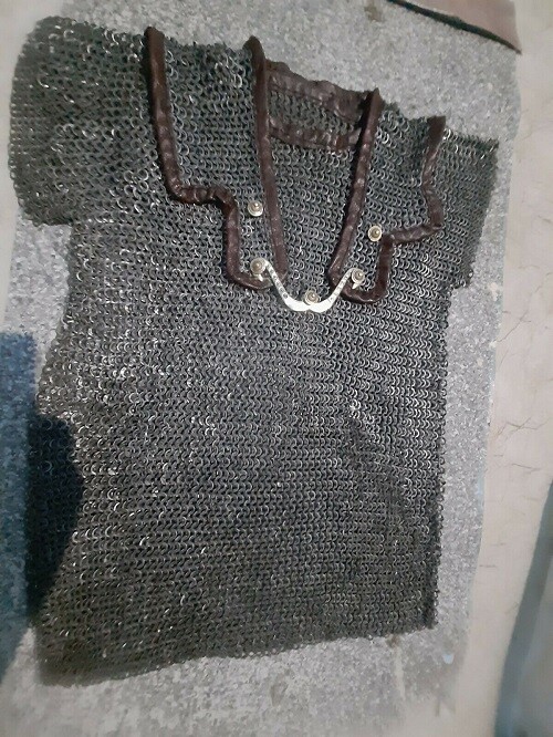 Medieval 9 mm Chainmail flat riveted with solid ring L size roman lorica hamata