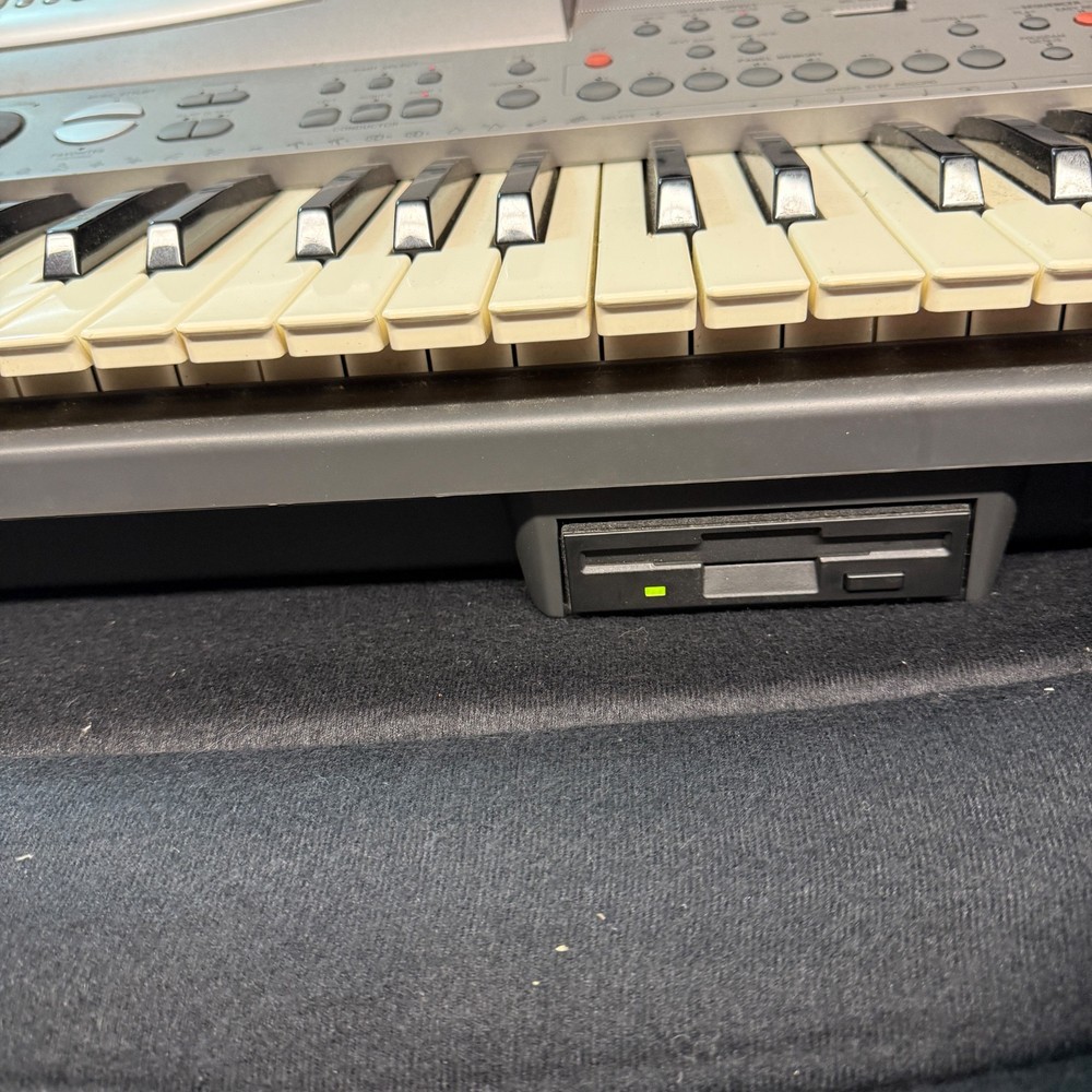 Vintage Technics SX-KN6000 Professional Keyboard With Case