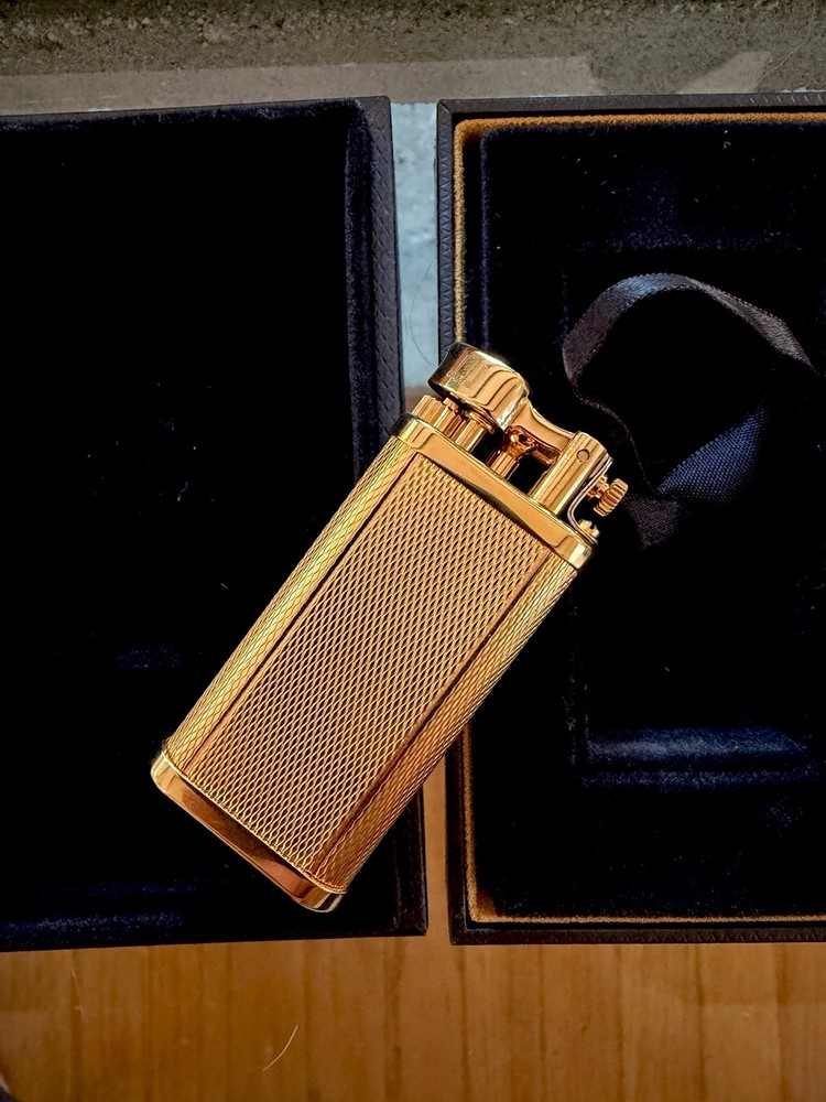 Dunhill Fine Line Lighter Gold Plated