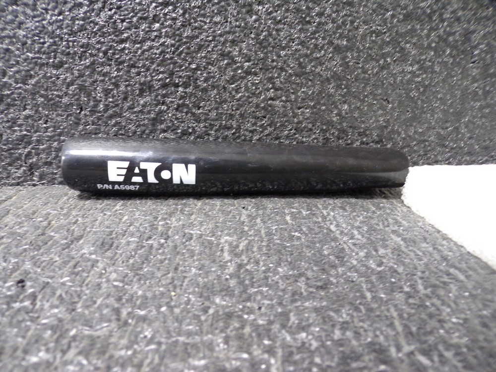 EATON TOOL GRIP HANDLE (MJ)