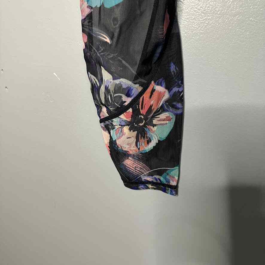 Fabletics Floral Print Powerhold Kaleidescope with Mesh Leggings Size Medium