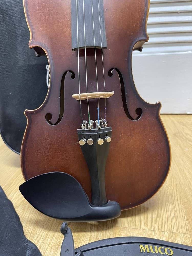 Maestro MAVK 44 4/4 4-String Satin Violin With Case *Needs Bow*