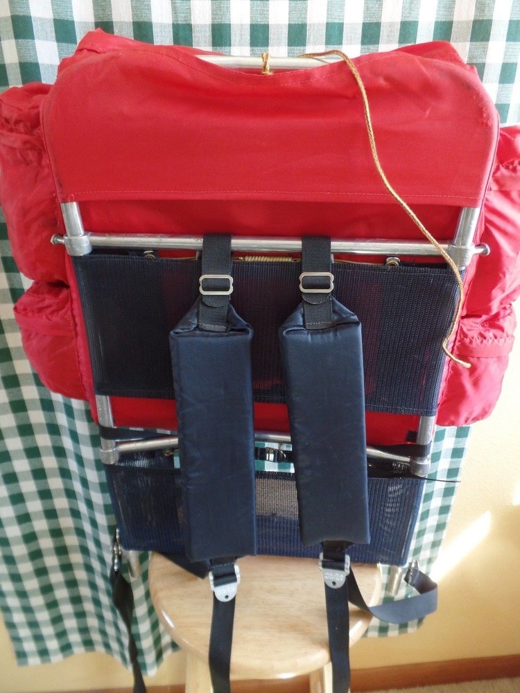 Vintage Himalayan Industries #4 External Frame Backpack CARDINAL RED 32 LITERS