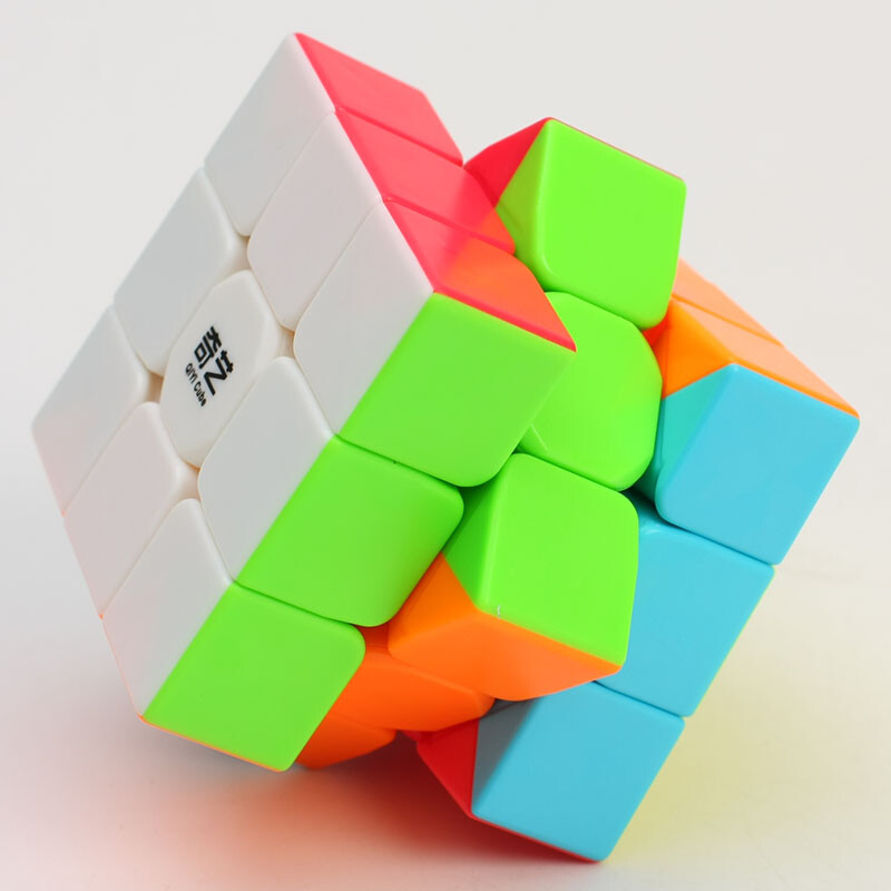 3X3x3 StickerLess Magic Cube Speed Smooth Cube Educational Toy Cube - Qiyi