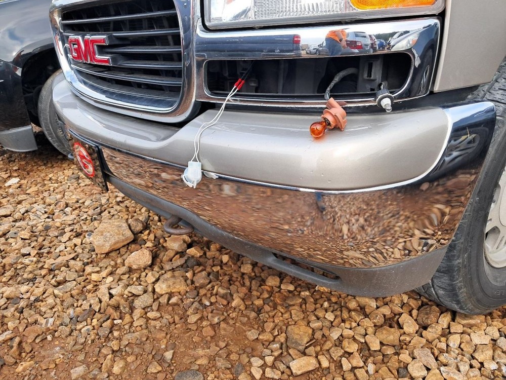 YUKON 2000 Glove Box 4779662