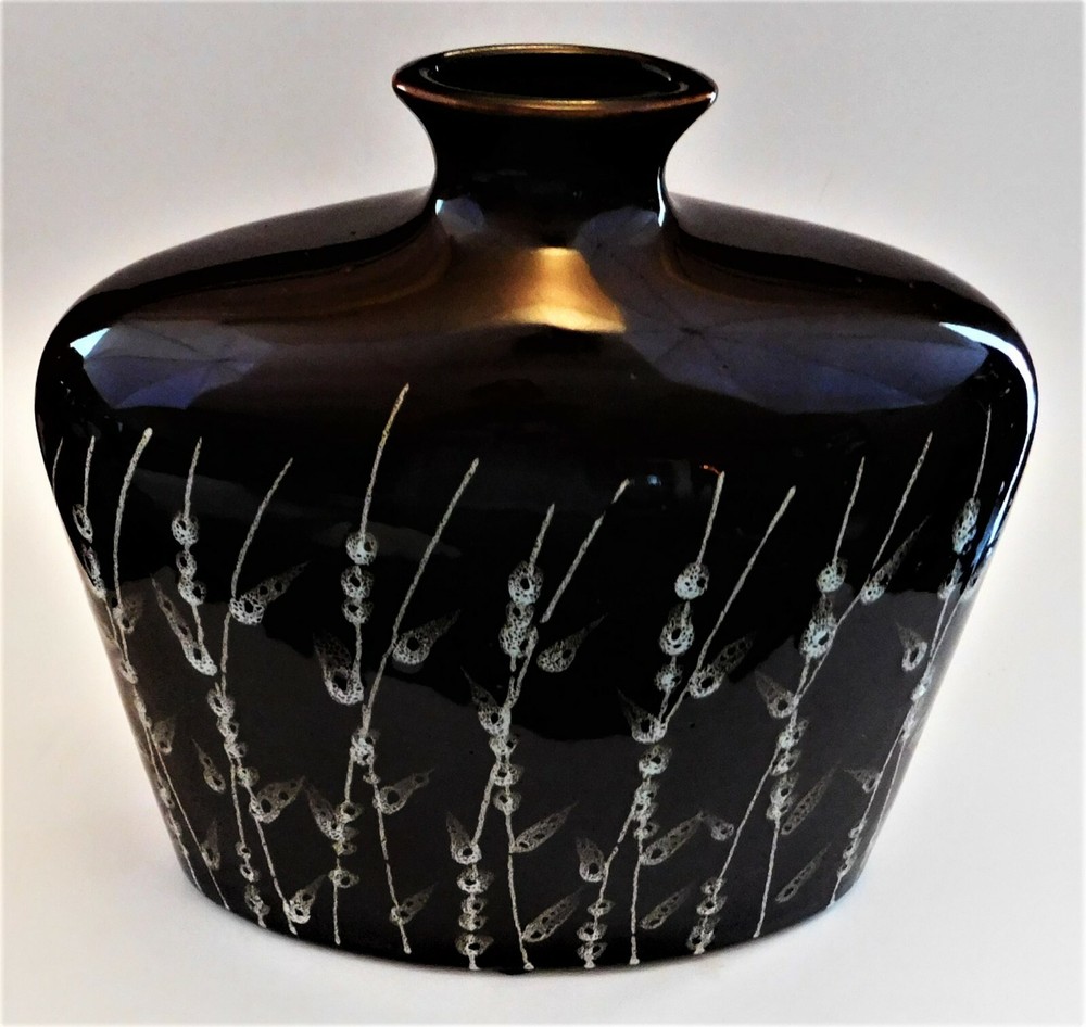 Vase Ceramic Large Brown White Grass Leaf Pattern Bottle Shape Unmarked