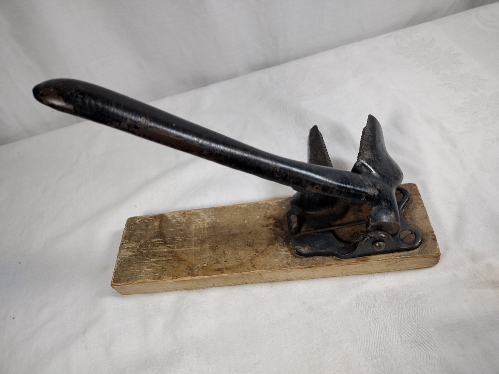 Vintage Nutcracker Lever Action Board /Wall Mount Cast Iron