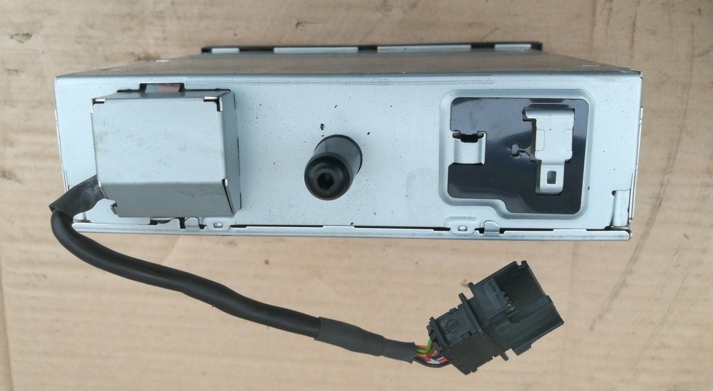 VW PASSAT 3C B6 SONY CD CHANGER 3C0035110A