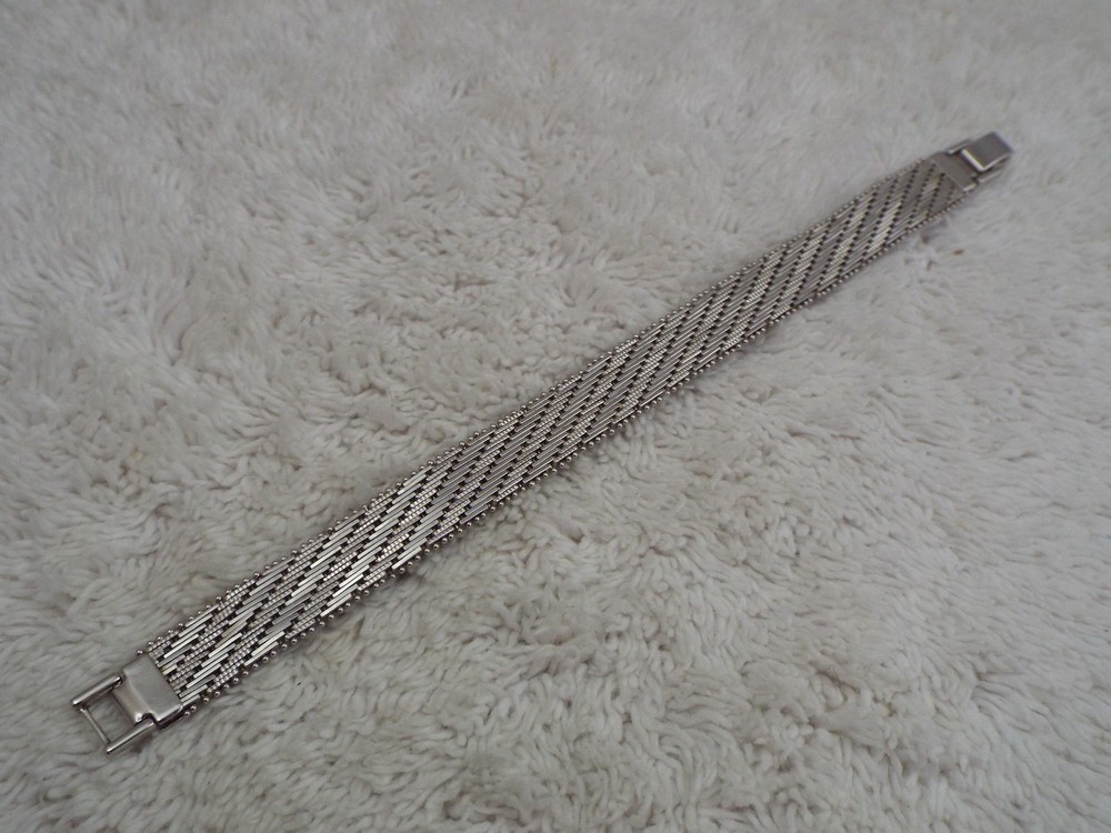 Silvertone Mesh Chain Bracelet