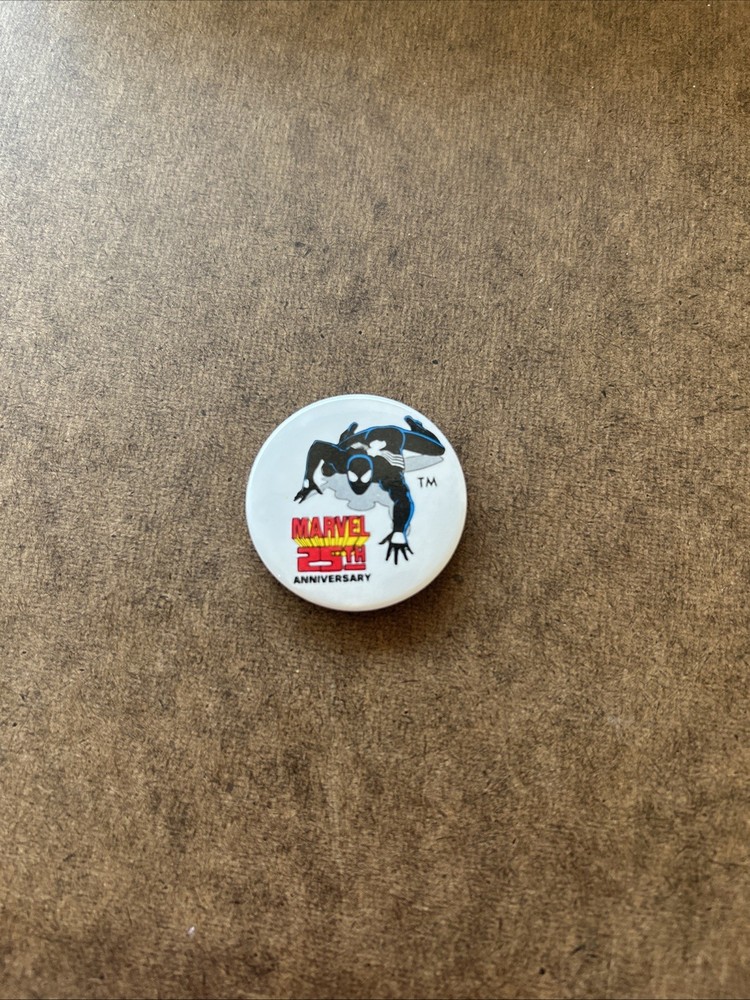 Vintage 1986 Marvel 25th Anniversary Black Suit Spider-Man Pin Button! Nice!