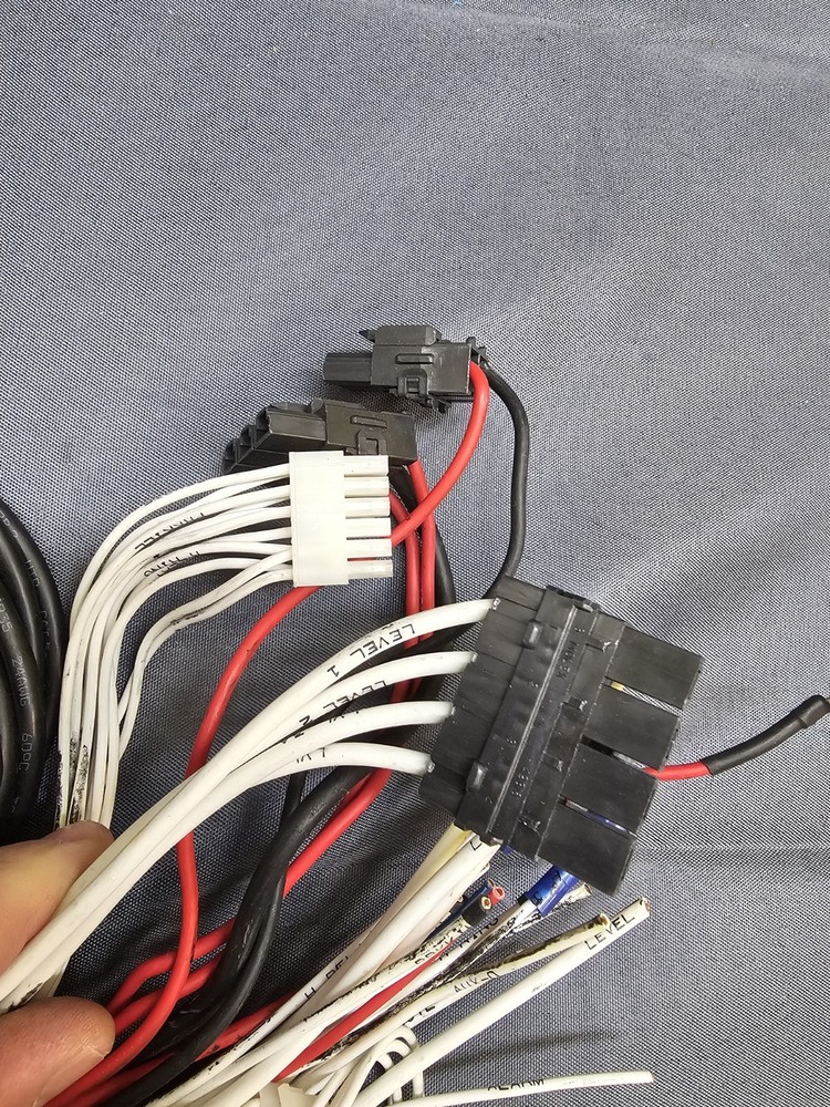 CODE 3 Z3 Siren Lightbar Controller Wiring Harness with Control Head Cable