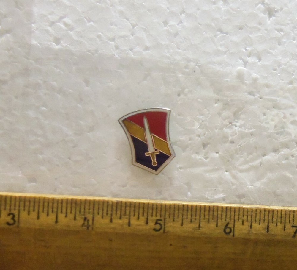 US Army - 1st  Field Service Pin