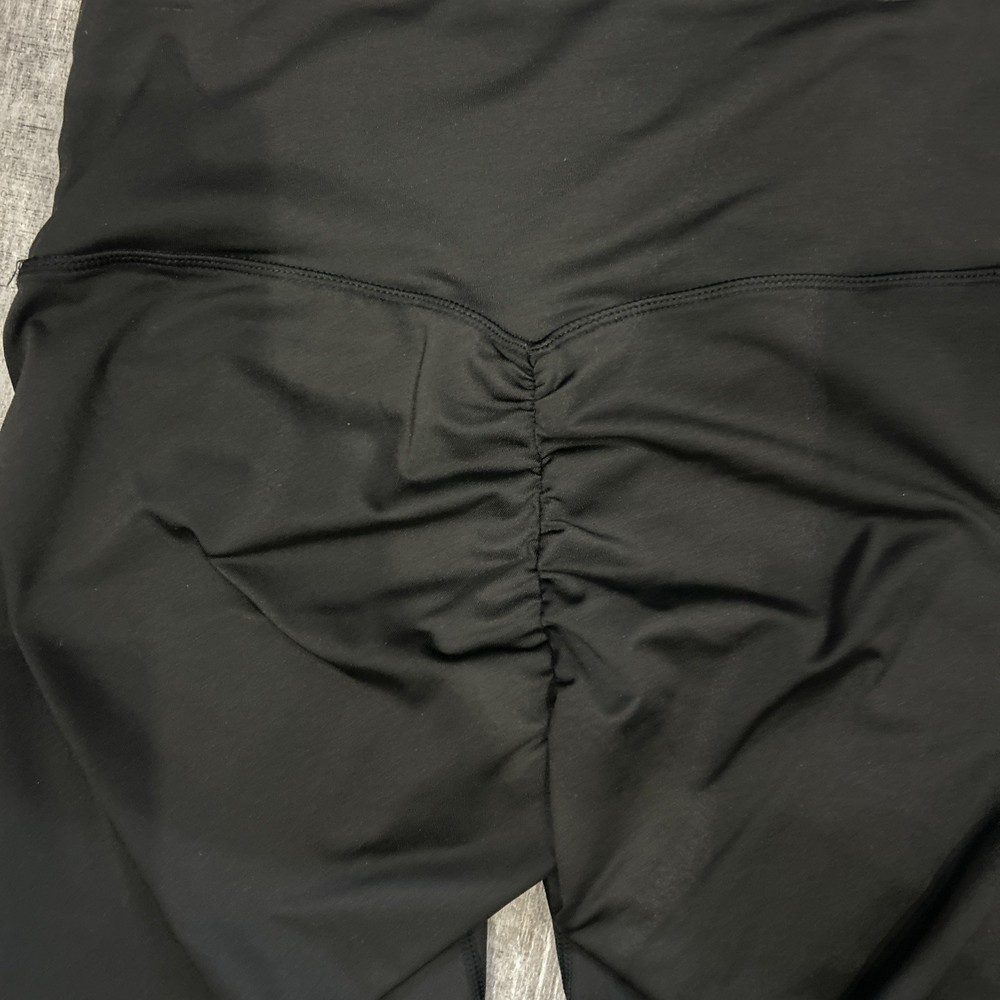 HIIT Black Leggings Size M