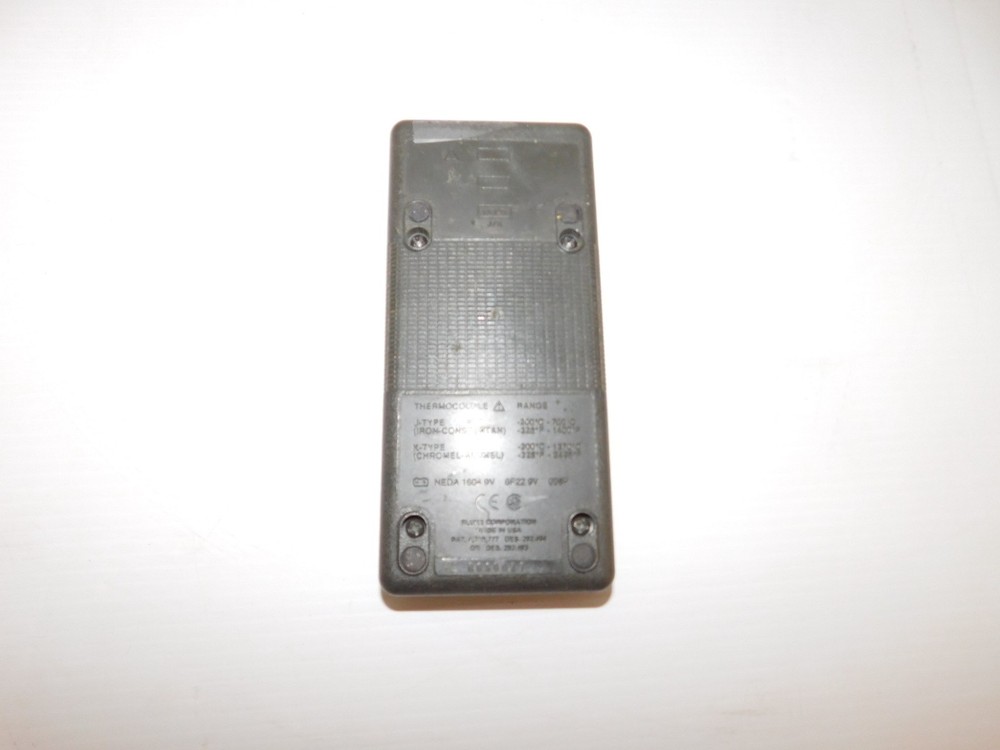 FLUKE 51 K/J THERMOMETER (MPR142)