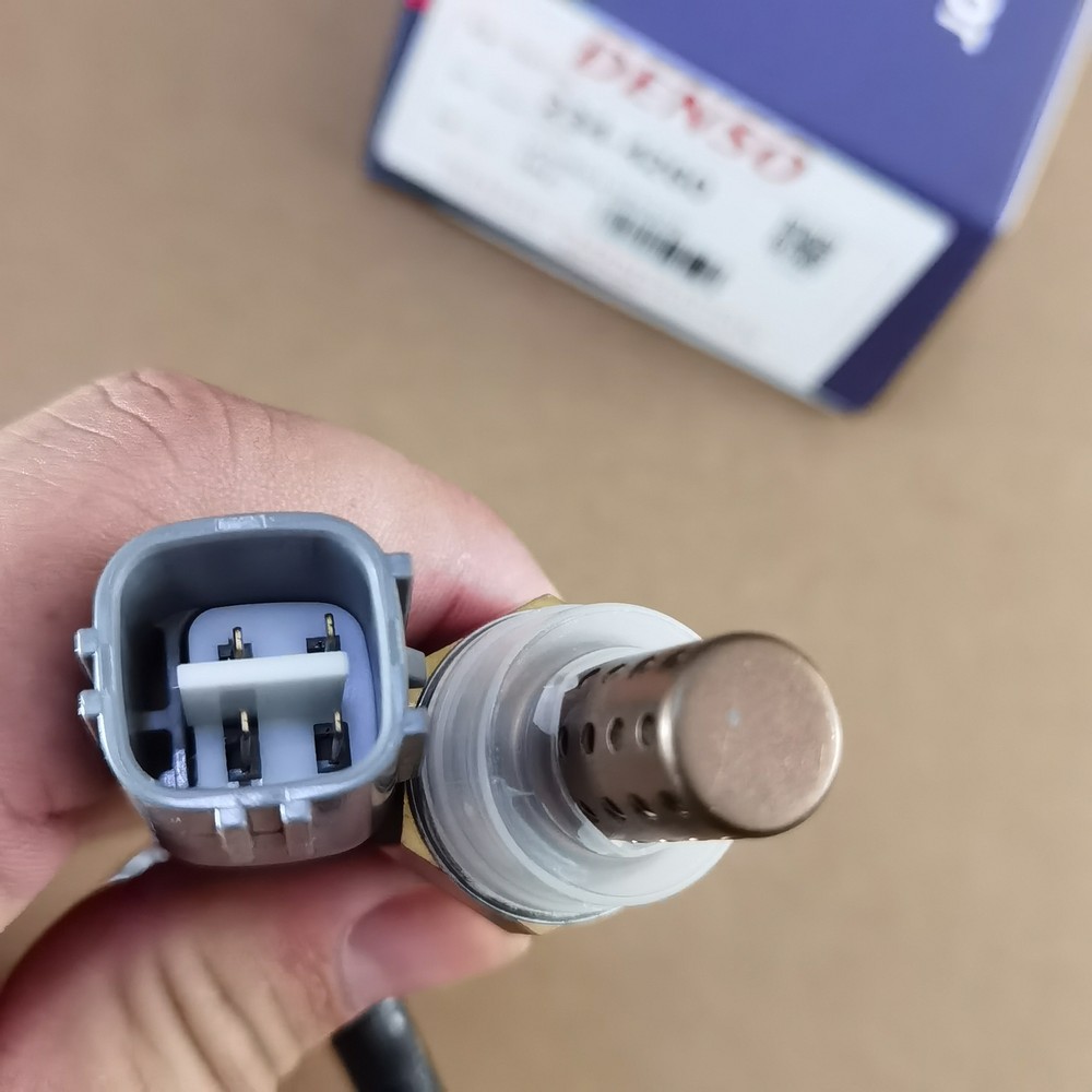 DENSO Oxygen Sensor 234-4260 Direct-Fit
