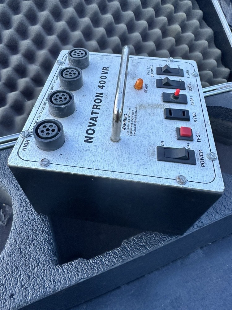 Novatron 400VR Powerpack w Or With Out Case…. Read Description