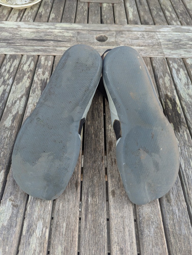 Body Glove Wetsuit Booties mens 9 Phoenix 5mm split toe