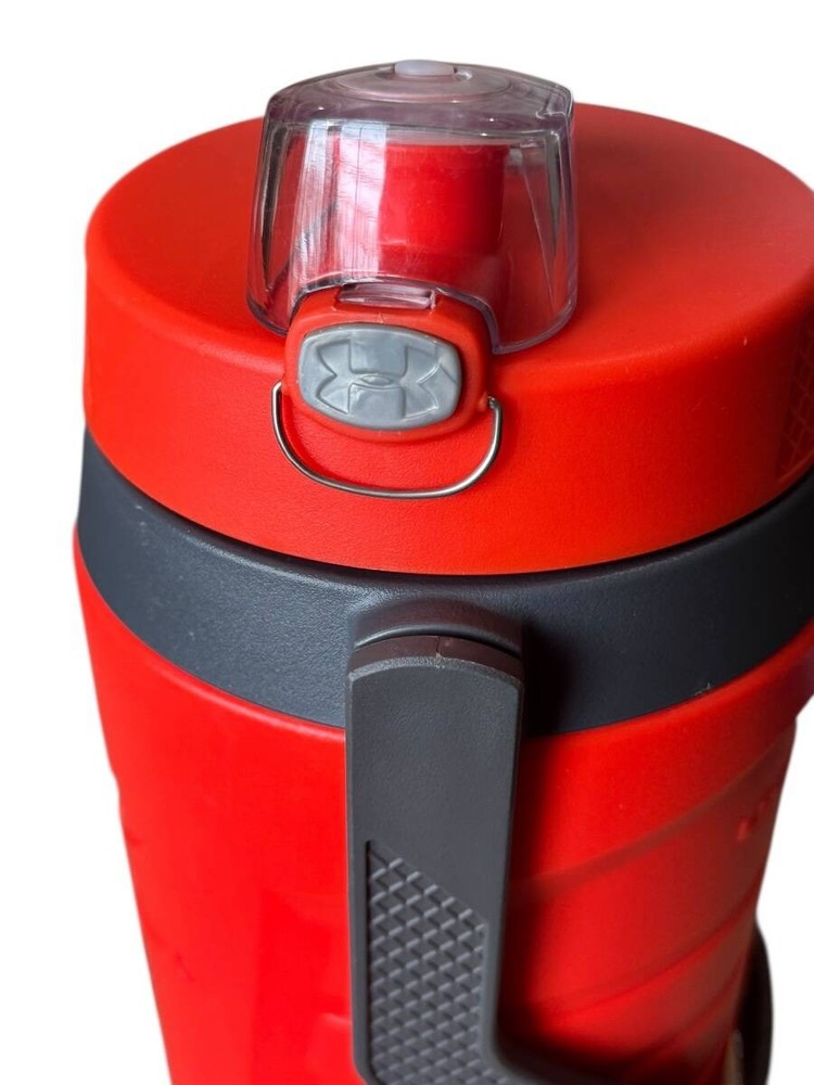 Under Armour Red 64oz Thermos Great Pre-Owned Condition