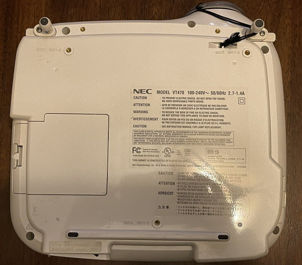NEC Model VT470 Desktop Multimedia LCD Data Projector