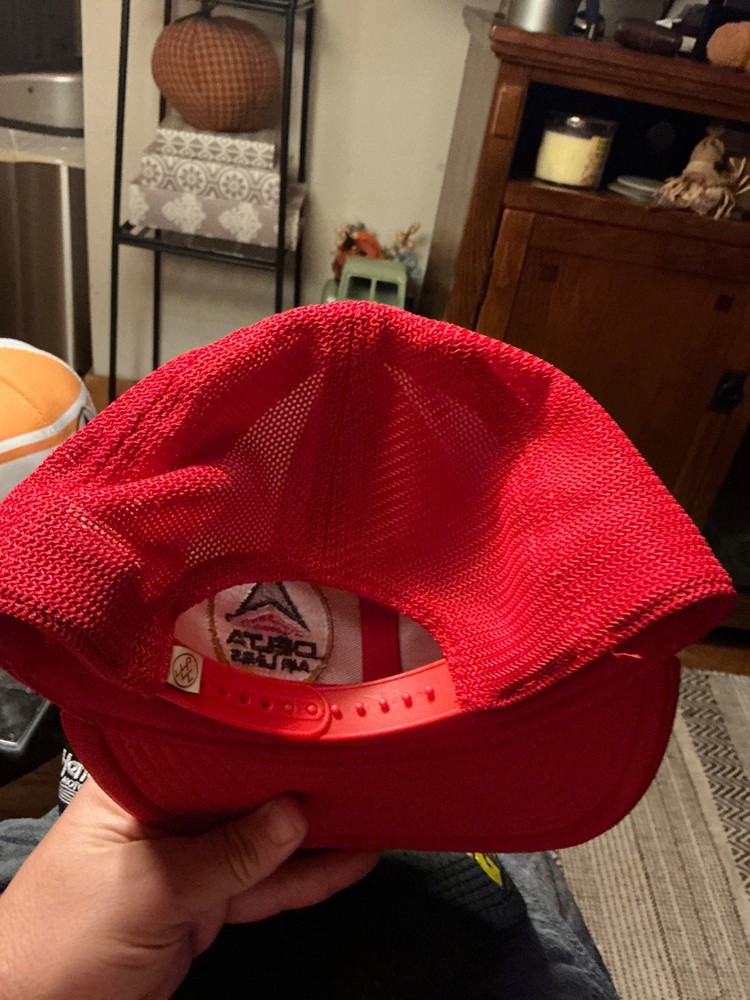 Delta Airlines RED WHITE Delta Logo Adjustable Trucker Mesh Cap Hat