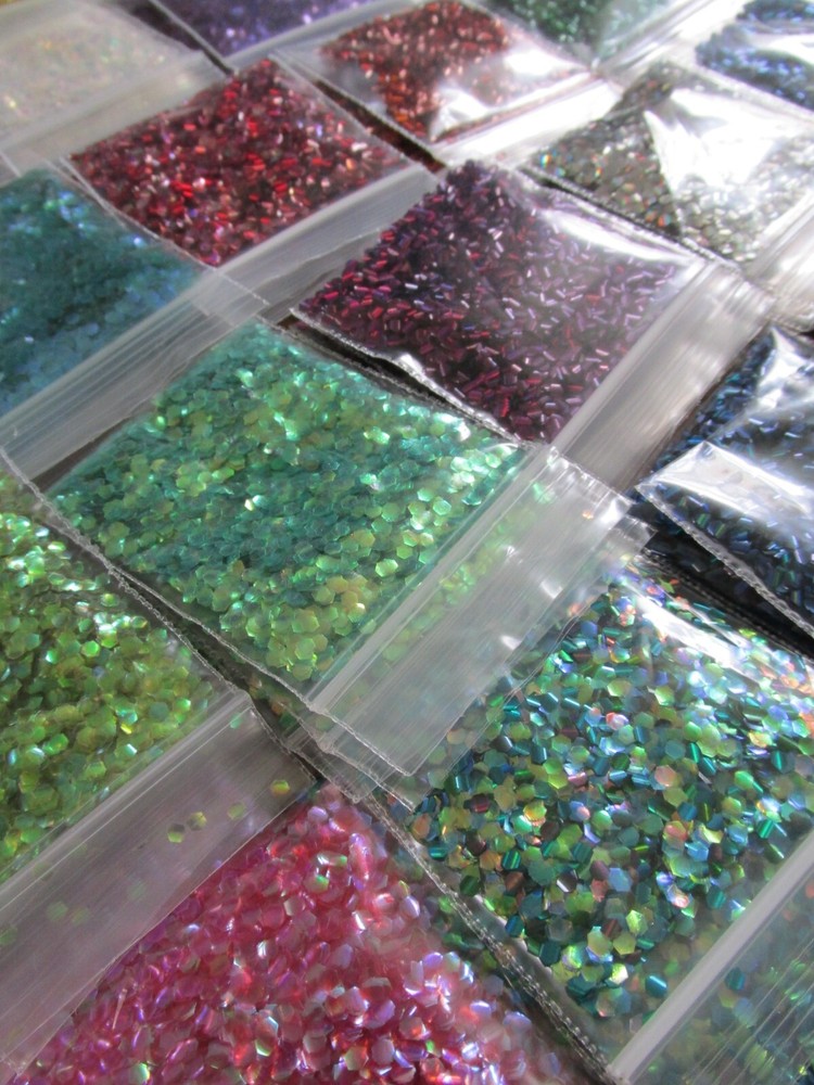 32 pieces Mermaid fish scales glitter bundle
