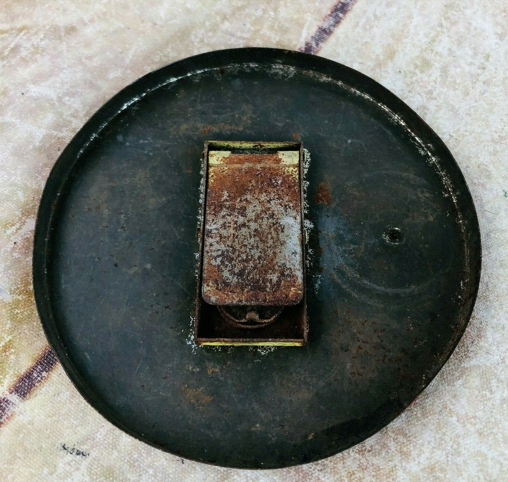 vtg the drinks are on me button