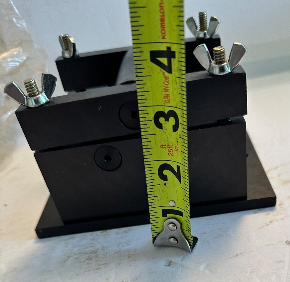 Manual Mini Roll Bender: Bends Thin Metal Sheets