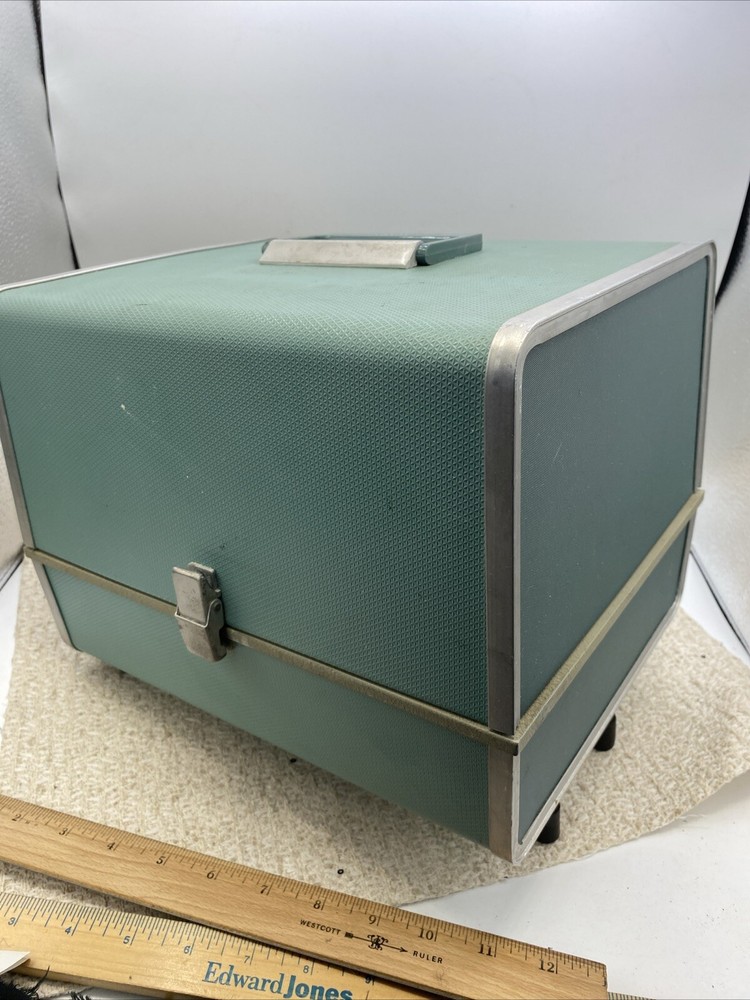 Vintage Argus 500 Electromatic Remote Automatic Slide Projector Needs Bulb