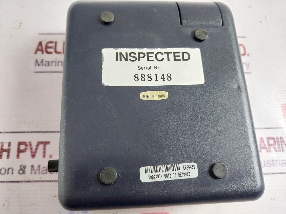 Extech Oyster Series Current Calibrator Adapter E066486 with Case