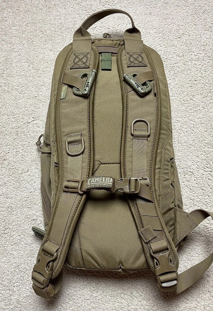 USMC Camelbak MULE Maximum Gear Day Assault Hydration Pack Backpack Coyote Brown