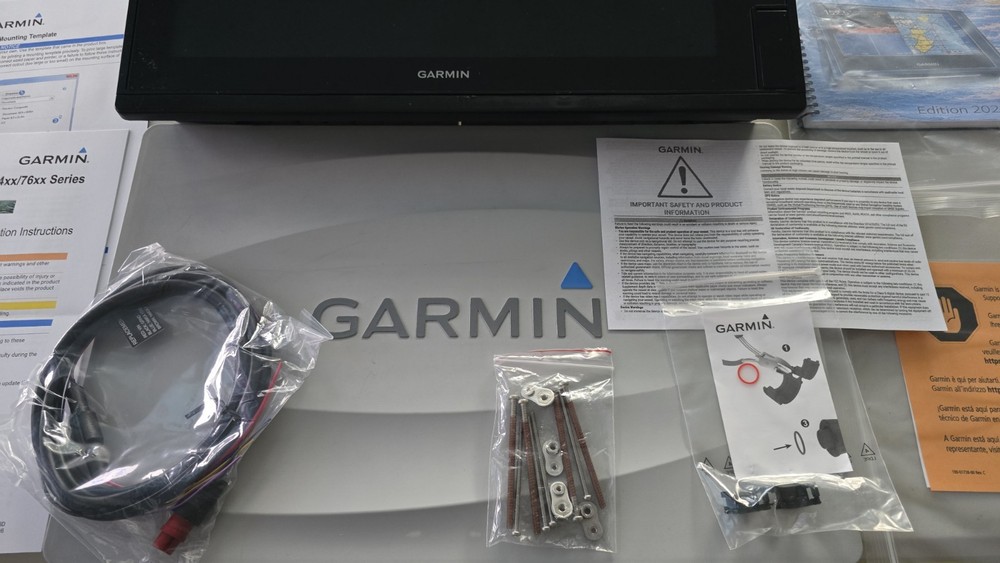 Garmin GPSMAP 7616 – 16” Touchscreen Chartplotter – Fully Tested