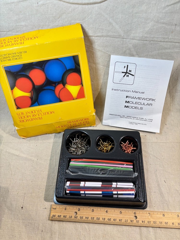 Vintage Framework Molecular Models FMM Set Prentice Hall, Inc.